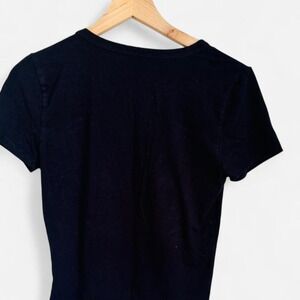 Effortlessly Chic Black Cropped Top Basic Casual Crop Tee Shirt Closet Staples